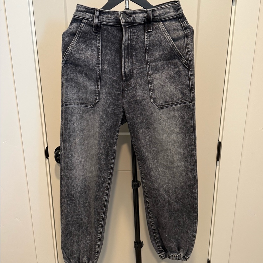 MOTHER Black Denim Jogger Jeans